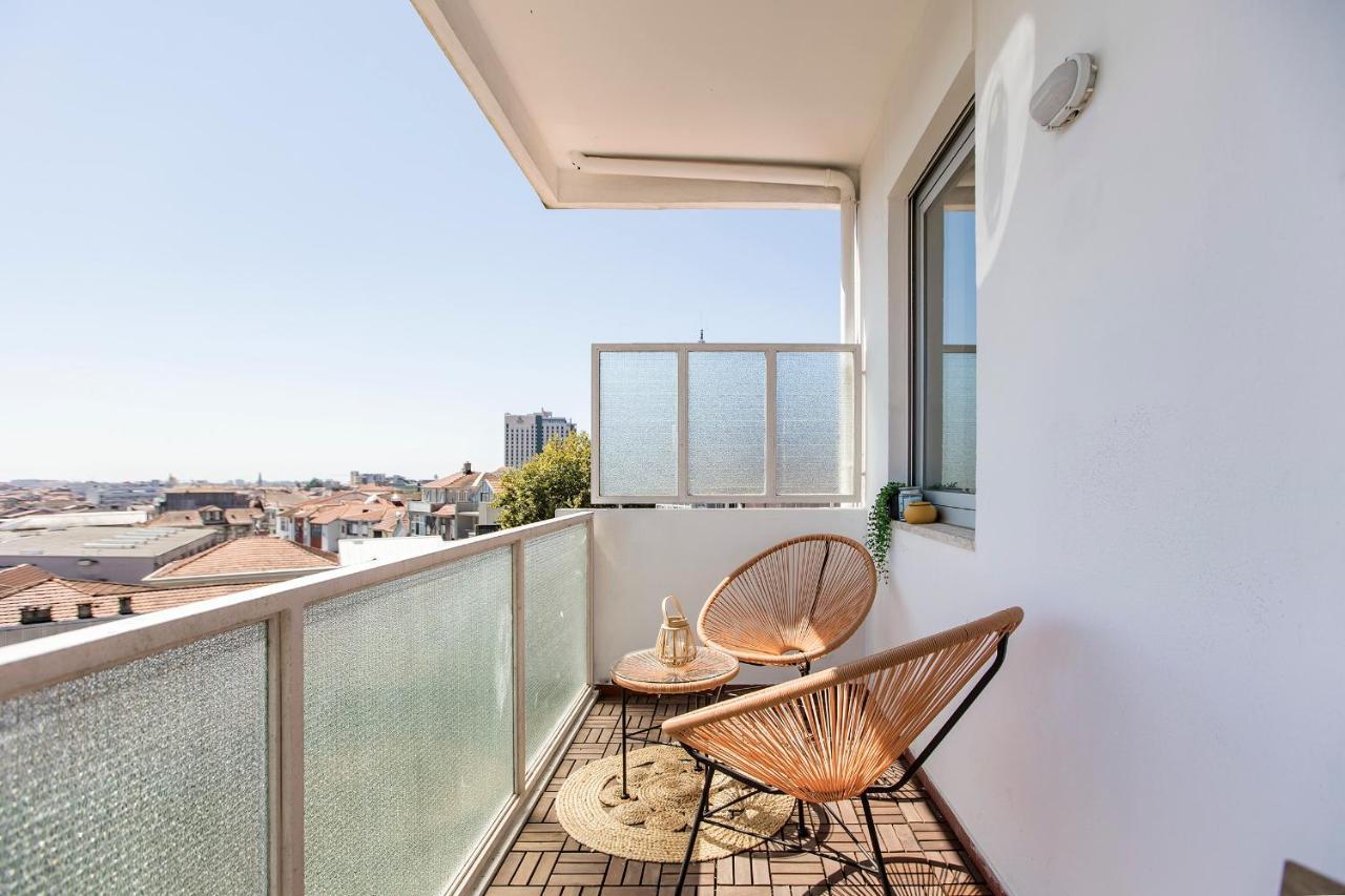 Elegant Studio W/ Ac & Balcony By Lovelystay OOporto Exteriör bild