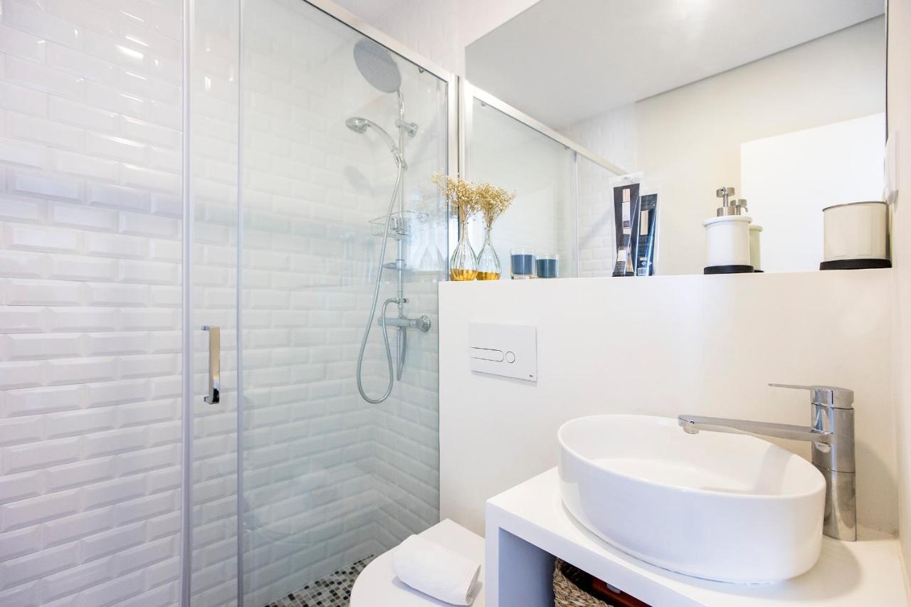 Elegant Studio W/ Ac & Balcony By Lovelystay OOporto Exteriör bild